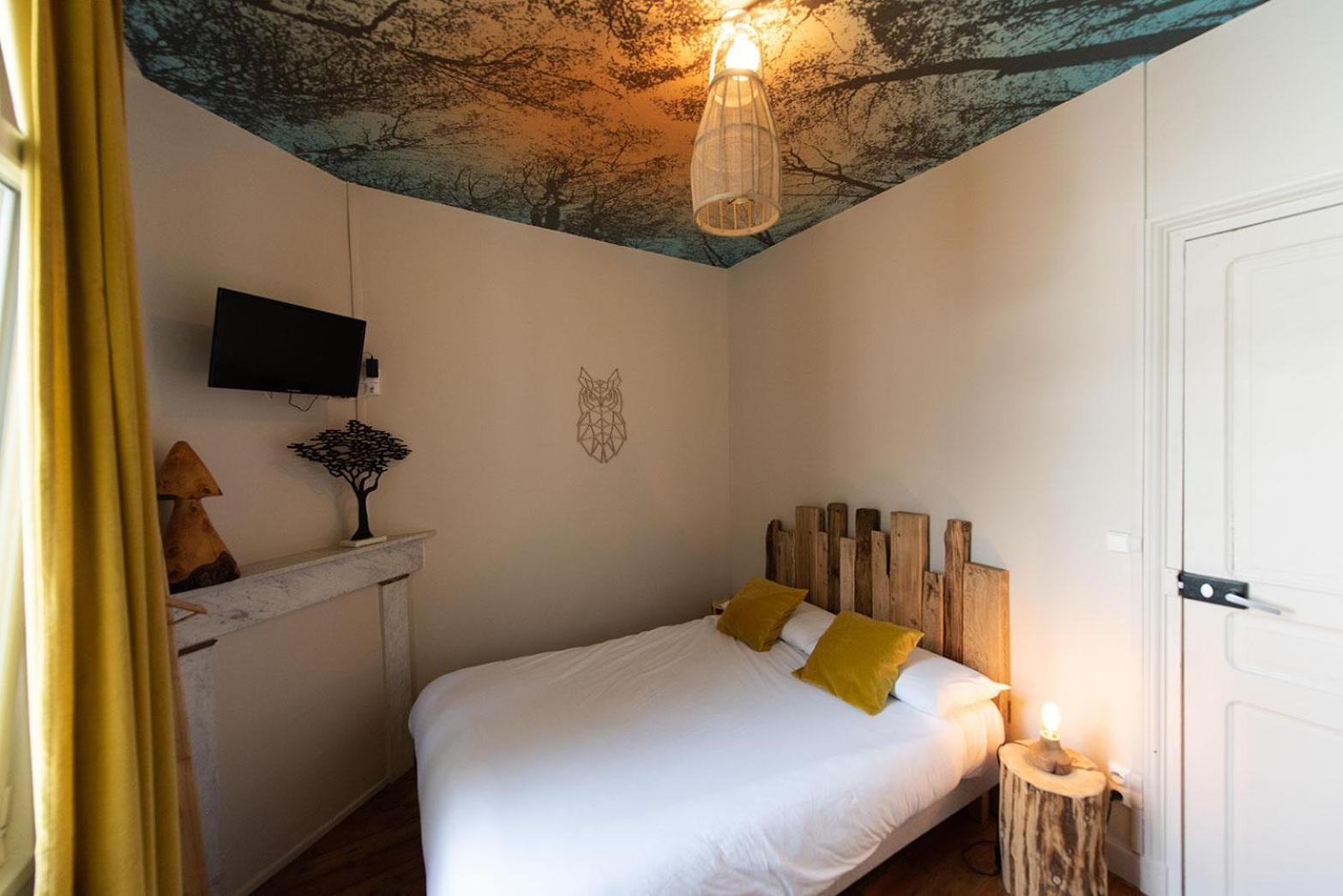 Logis - Hostellerie & Restaurant Du Marche Le Cateau-Cambresis Ngoại thất bức ảnh